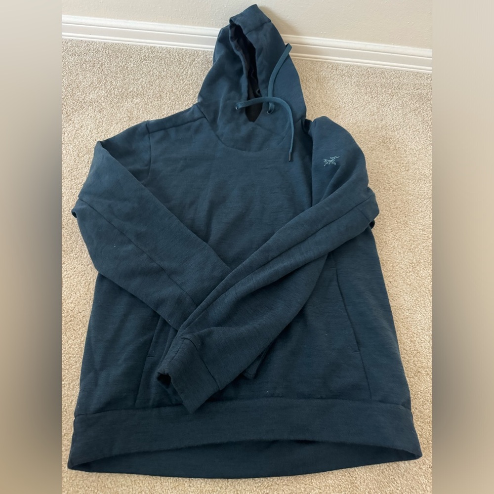 Cozy Arc’teryx Sweatshirt